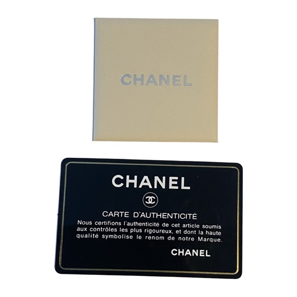 CHANEL large zip around wallet. NWT. - Picture 10 of 12